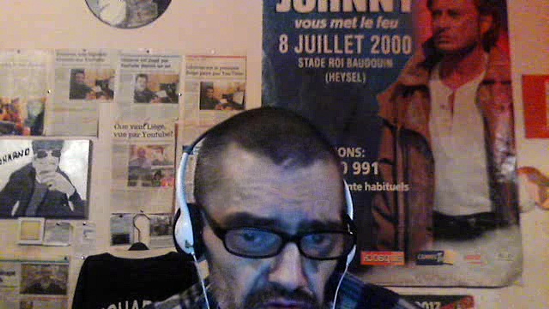 ⁣j ai été  braquer chez moi par les flics  j ai faillit etre buter