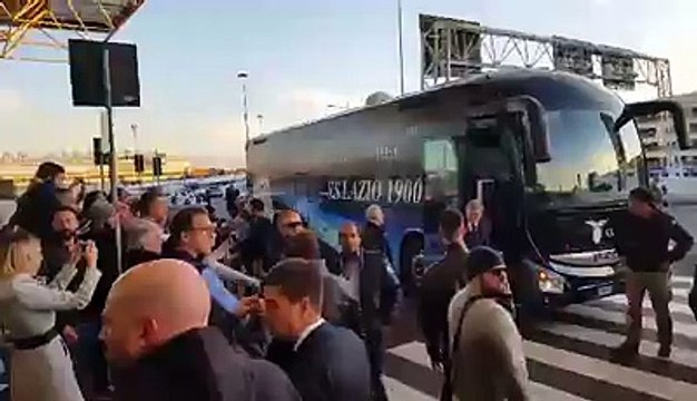 Palermo-Lazio: l'arrivo della squadra a Fiumicino