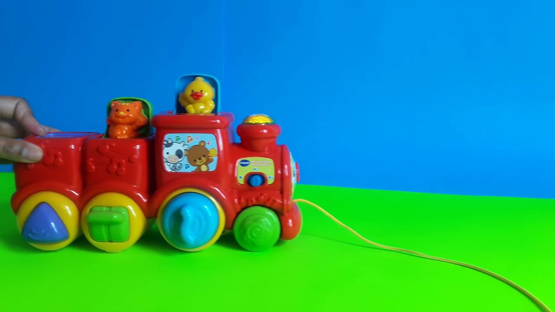 vtech roll and surprise animal train