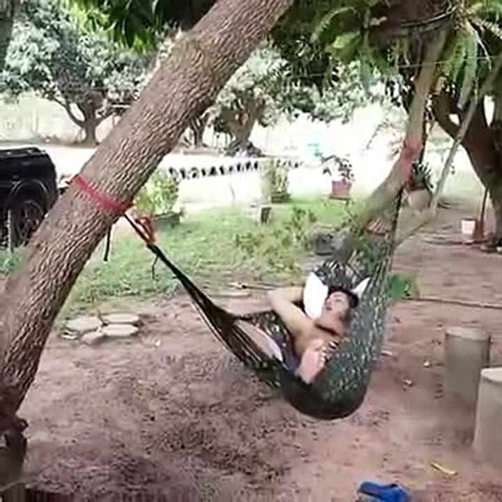 Con estos amigos, para que queremos enemigos