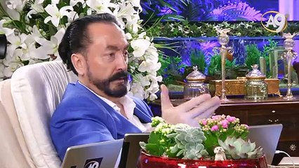 Münafıkta hayvan alametleri çok keskindir. Yüzünde hayvan anlamsızlığı vardır