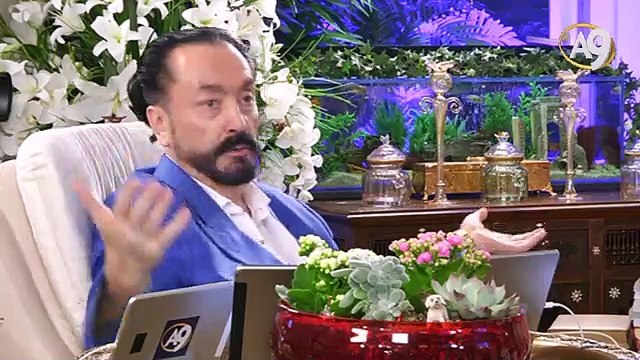 İngiliz derin devleti Çanakkale savaşında yüz binlerce canımızı şehit etti, bu yaptığı zulüm için tazminat ödemesi gerek