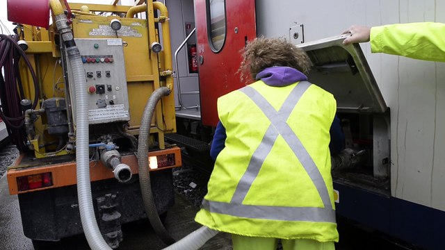 Opération entretien des trains à la SNCB