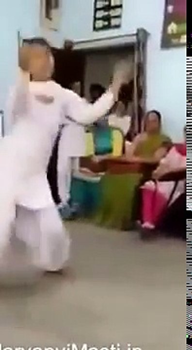 Haryanvi School Girl Dancing in Class. सपना को भूल जाओगे Sapna Chaudhary