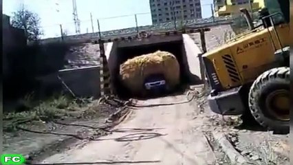 Try Not To Laugh Watching Funny Fails Compilation October 2016 #4 - Co Vines✔ (3)