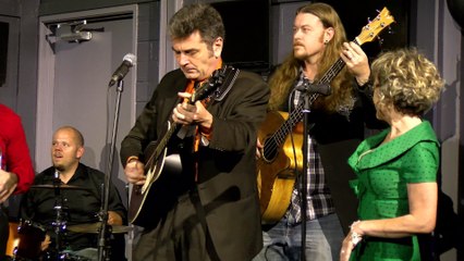 mexican radio -- hollywood blues destroyers