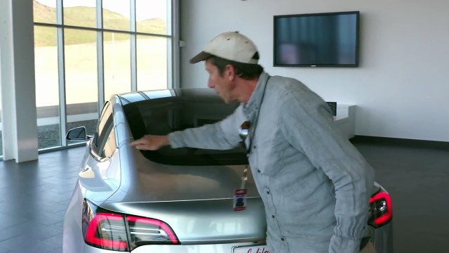 EXCLUSIVE - Tesla Model S, 3 and X at Gigafactory 1! – Motor Trend Presents-TIh2PjqfXkQ