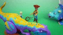 BAYMAX 2 0 rescue Toy Story Woody & Frozen Elsa from DINOSAUR ATTACK ! Disney Big Hero 6 Toys