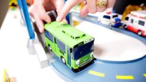 Tayo the Little Bus Garage Gas Station! Tayo Bus Toys for kids Toy Cars Toy Stories-AecrvXLwZJc