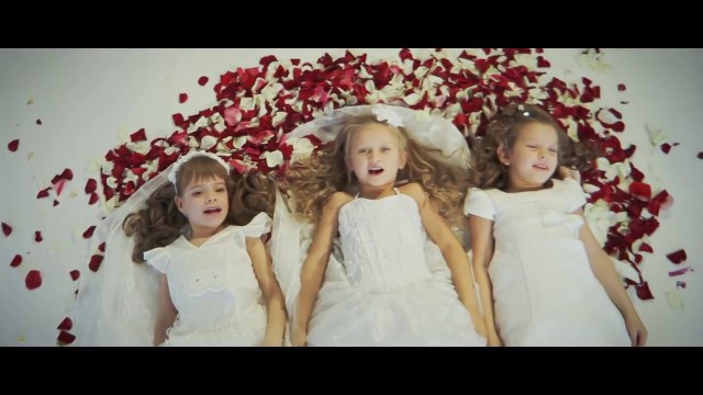 МАМА ! Всем мамам посвящается! Подари маме эту песню.