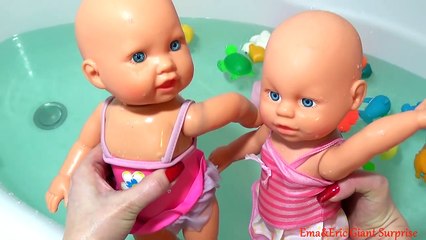 2 Maia Swimming Baby Dolls and LEARNING COLORS - Childrens Educational Video # 1