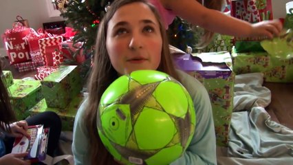 Kids Opening Christmas Presents - Girls Holiday Fun 2015