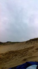 Right punches in the sand