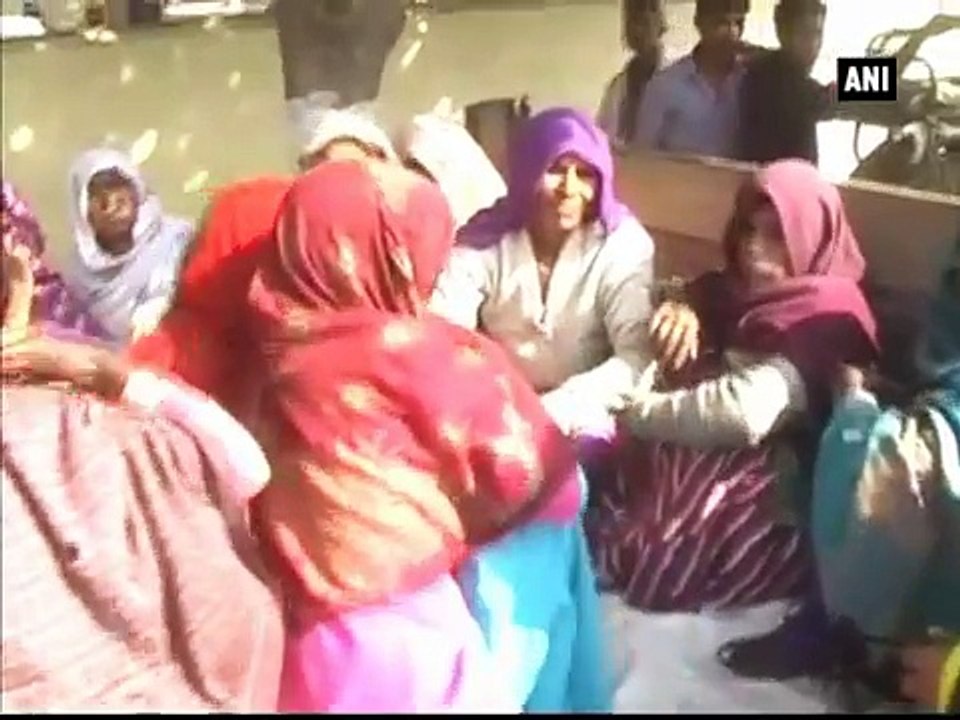 Groom Denies Marrying New Currency Notes