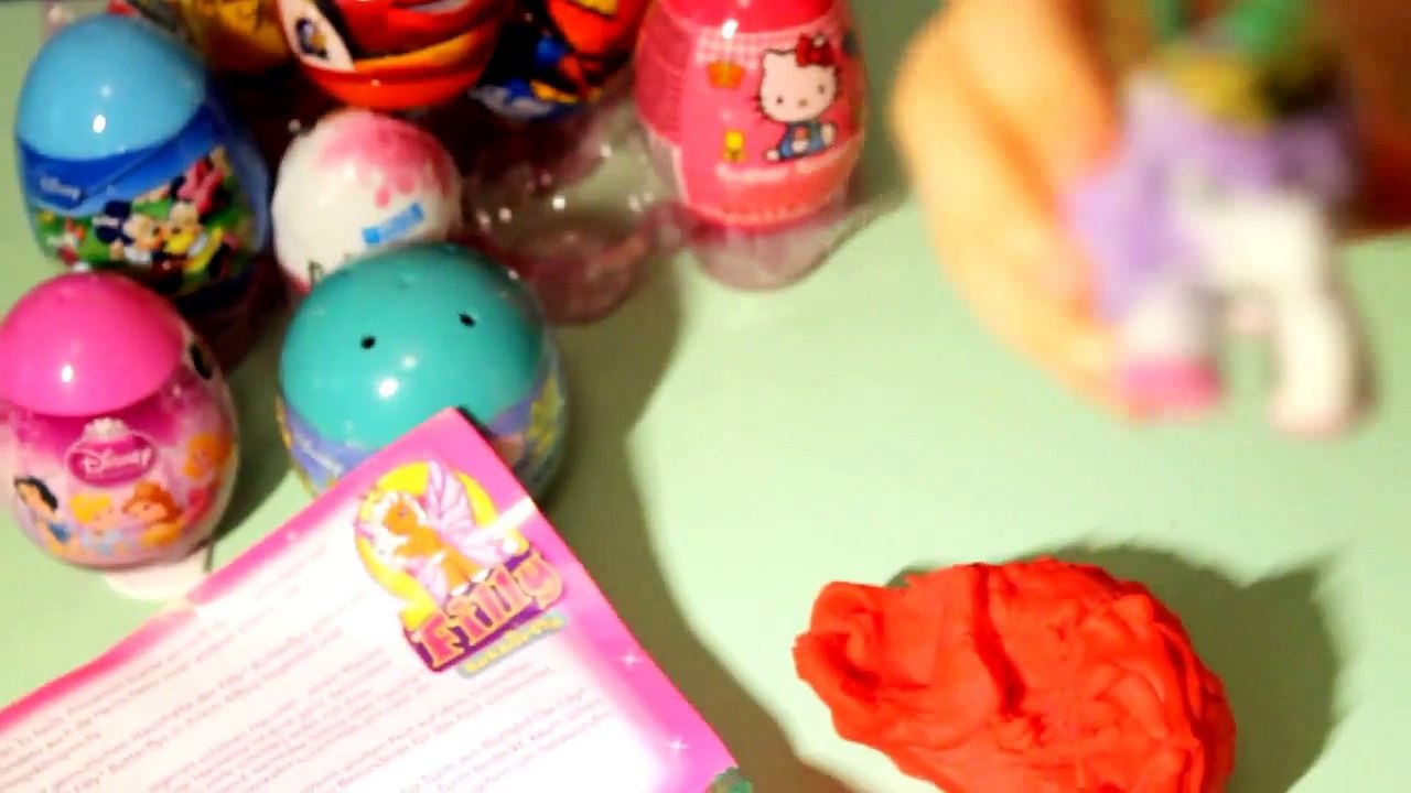 Surprise Eggs unboxing Kinder surprise spiderman hello kitty disney