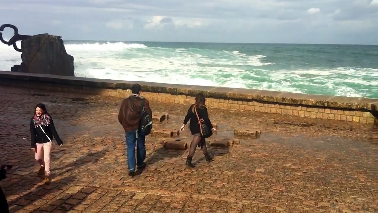 The Great Wave Wipeout