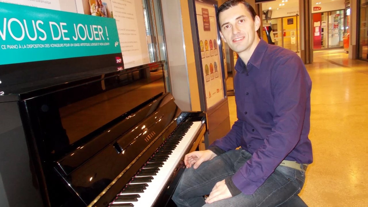 Stéphane Grare Et L'Aube De Ma Jeunesse Au Piano