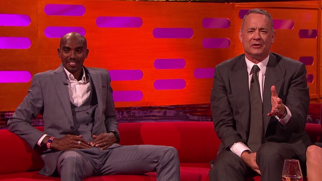 Tom Hanks rejoue la scene culte de Forrest Gump sur le running pendant un TV show