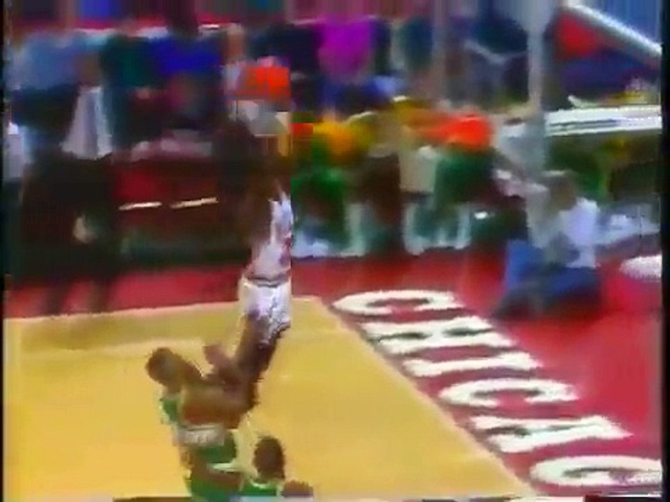 MICHAEL JORDAN - Sports Legend