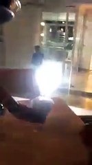 تفرجو شاب تونسي شعمل لصاحبتو في القهوة !!