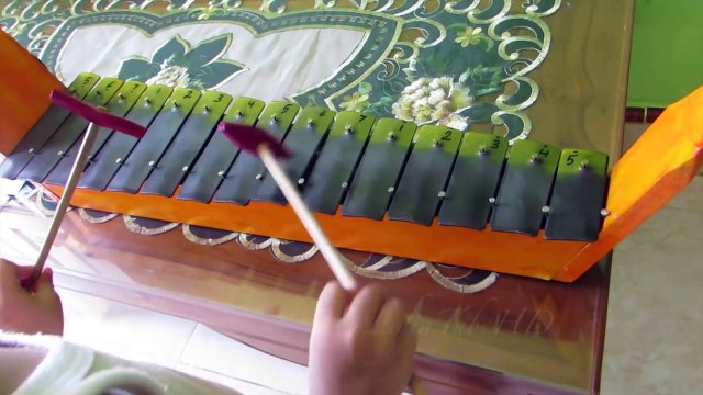 Niala Belajar Music Kulintang Instrument anak anak ❤ Playing Xylophone Traditional Music Instrument
