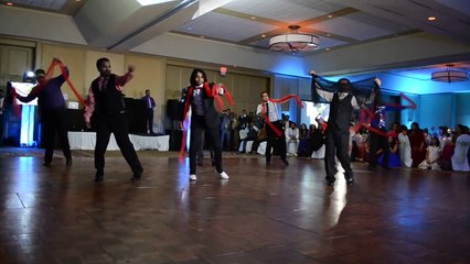 Dilliwaali Girlfriend Song, Balam Pichkari Song, Badtameez Dil Song. Dance at Wedding.