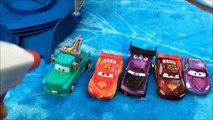 ULTIMATE PISTON CUP SPEEDWAY COLOR CHANGERS LIGHTNING MCQUEEN Disney Cars Playset