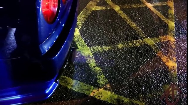 Nissan Skyline GTR R34 - Anti-Lag, LAUNCHES!