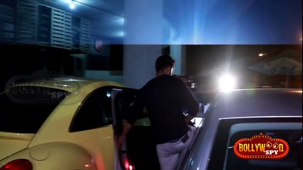 Varun Dhawan WATCHES Shahrukh-Alia's DEAR ZINDAGI