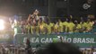 Campanha por Cuca e provocação aos rivais marcam festa do Palmeiras na Paulista