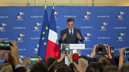 Derecha francesa elige a Fillon como candidato presidencial