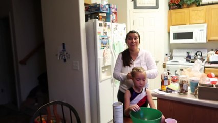 ADORABLE BABY GETTING HIS CHEEKS KISSED BY HIS DADDY! DYCHES FAM-5rcnAFw-znw