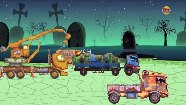 Scary Big Trucks | Halloween videos for kids | ambulance | water tank | tow truck | fire truck