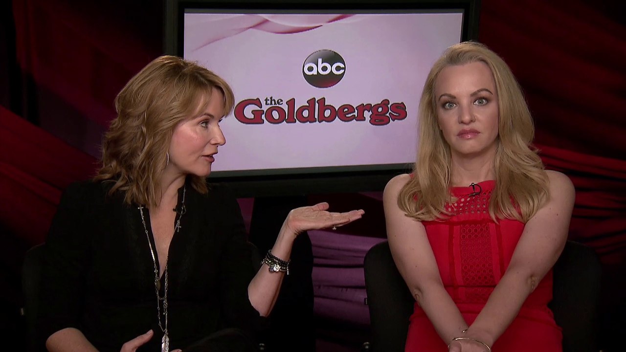 IR Interview: Lea Thompson & Wendi McLendon-Covey For "The Goldbergs" [ABC-S4]