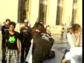 Battle tecktonik au trocadero