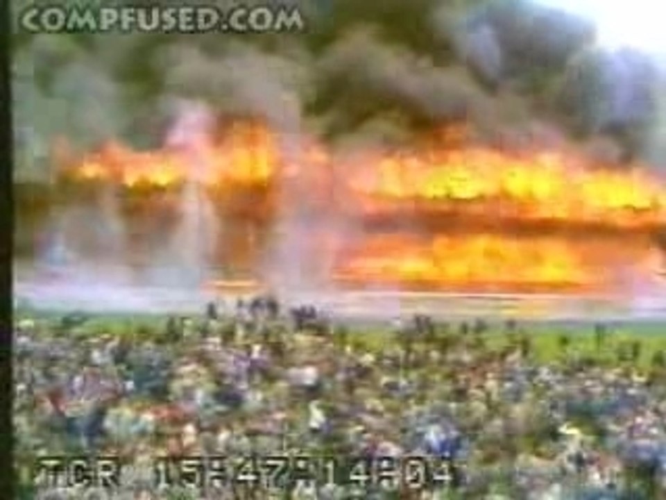 Stade de foot en feu