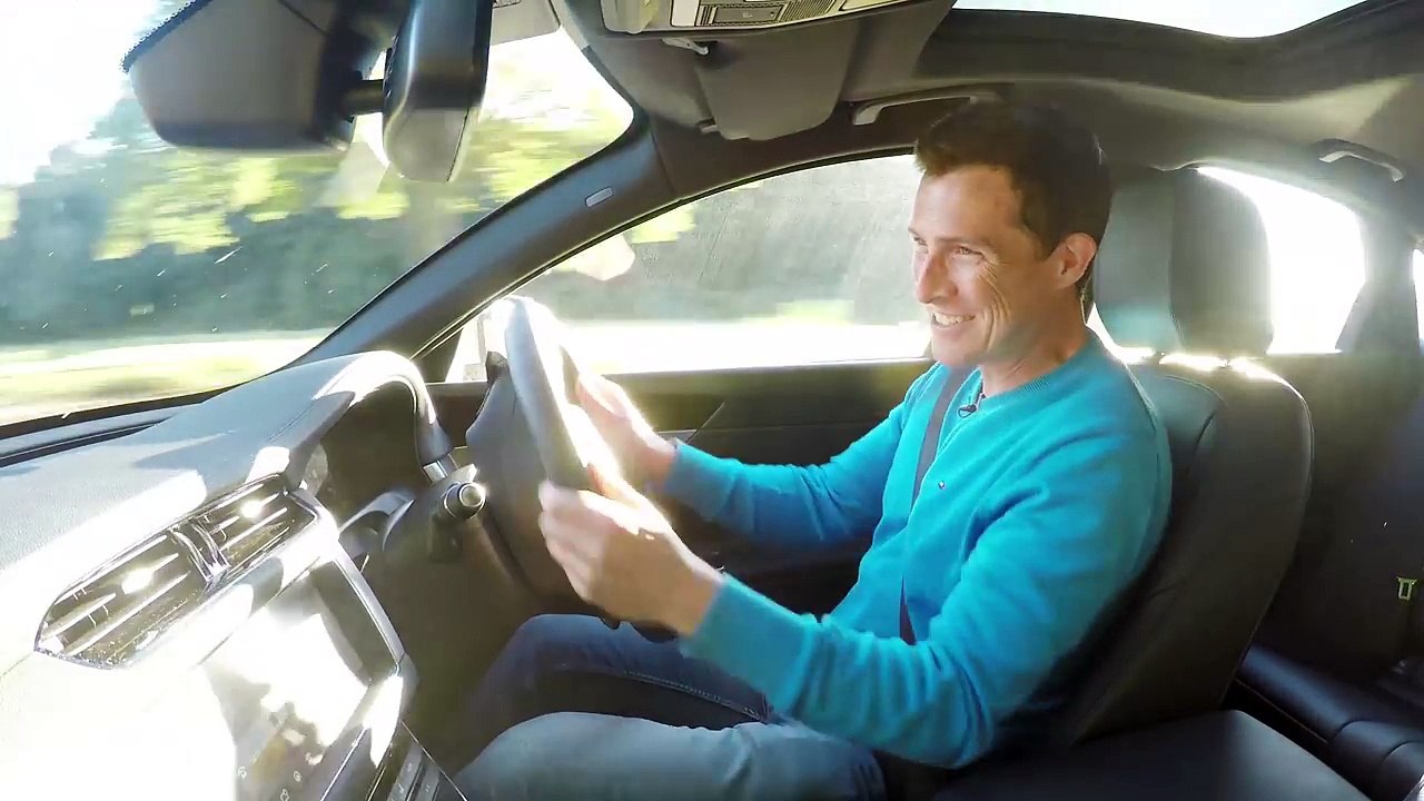 Jaguar XF 2017 Saloon review _ Mat Watson Reviews-pvARONMgfkY