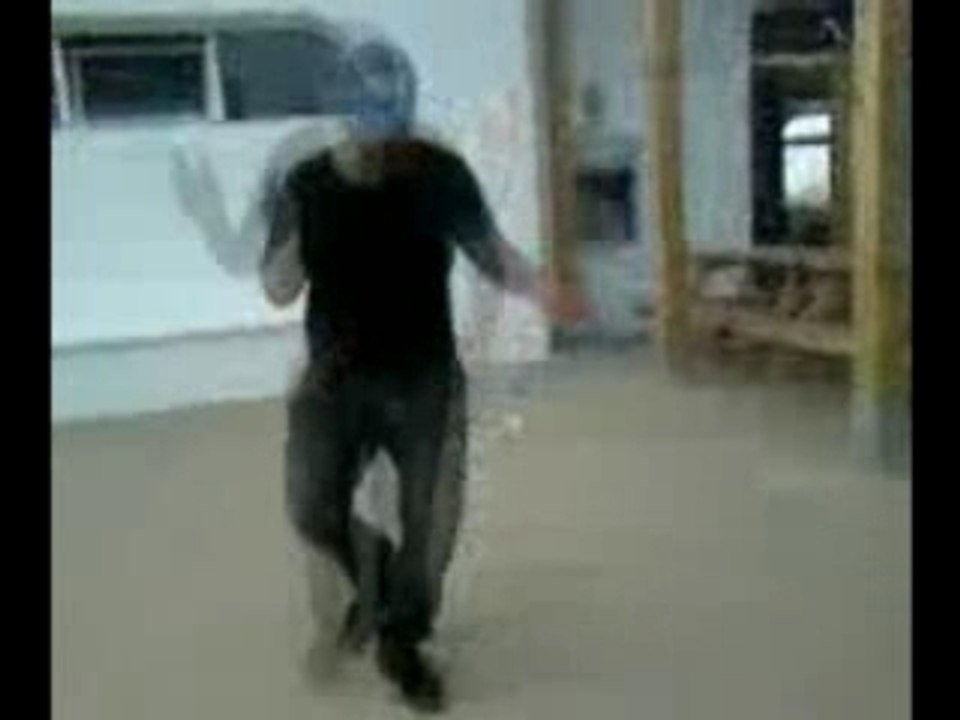 gnuki en mode tecktonik  milky way