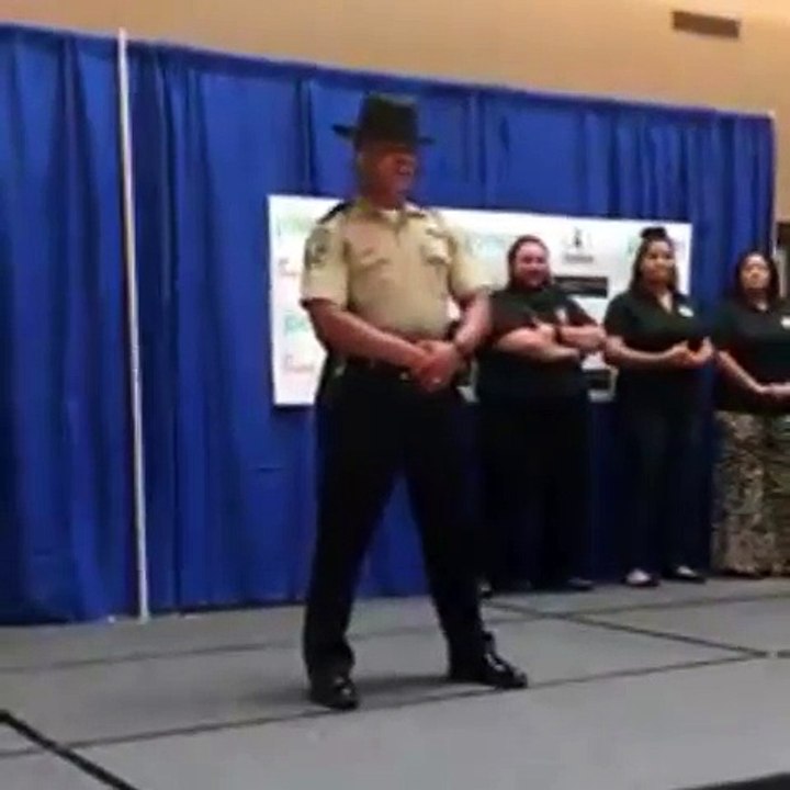 Ce policier américain danse comme jamais sur du Beyoncé