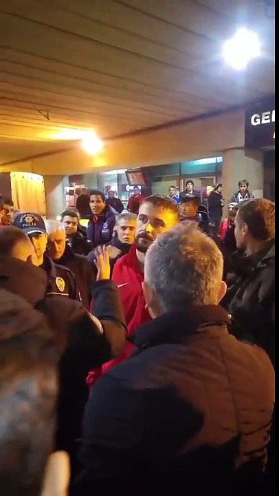 Trabzonspor'da Ersun Yanal ev takıma tepki