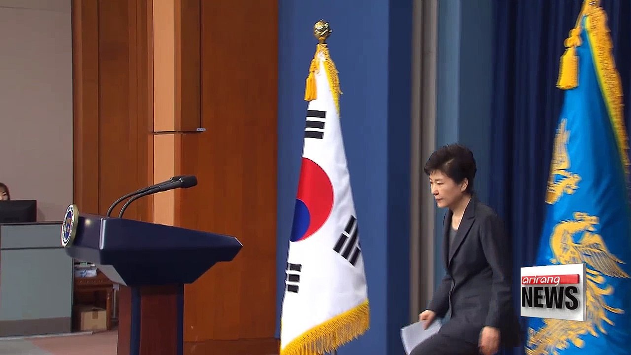 President Park's lawyer rejects to in-person questioning by prosecution as Park must prep measures on current crisis