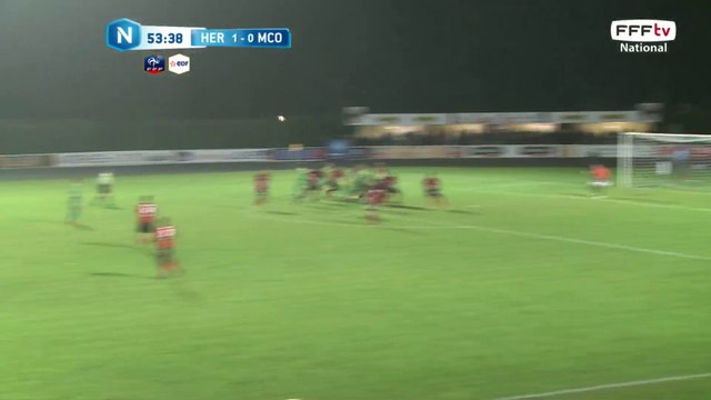 Coup franc repris par M'Dahoma