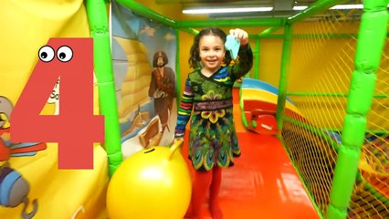 Learn Numbers Ball Pit Show: Treasure Hunt for Numbers in Indoor Playground. Fun way to Learn 1-10!