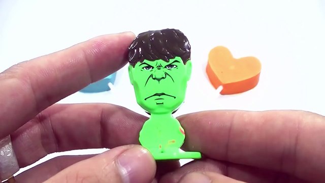 EGGS KINDER SURPRISE Peppa Pig Español!!!- Play Doh kinder surprise eggs hulk Toys