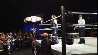 'AJ Styles' vs Dean Ambrose - James Ellsworth Timekeeper - WWE Live Birmingham England 10-11-2016 HD