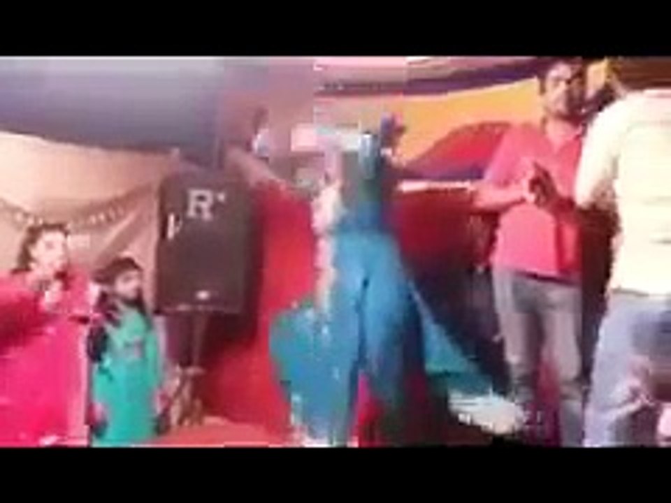 hot punjabi private mujra dance 2016