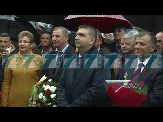 SHQIPTARET FESTOJNE PAVARESINE - News, Lajme - Kanali 14