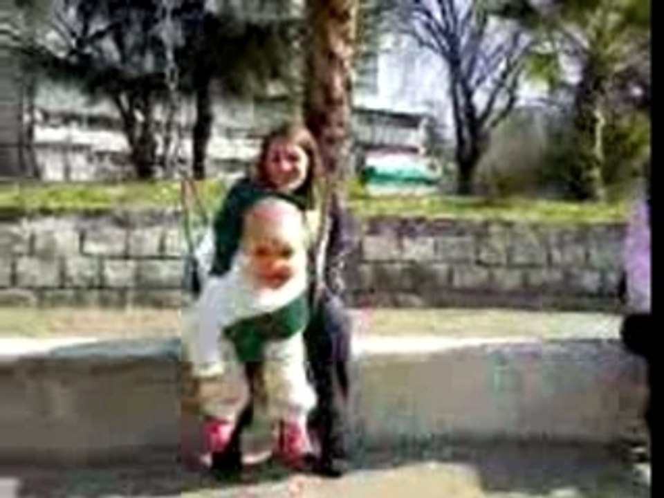 columpiandose