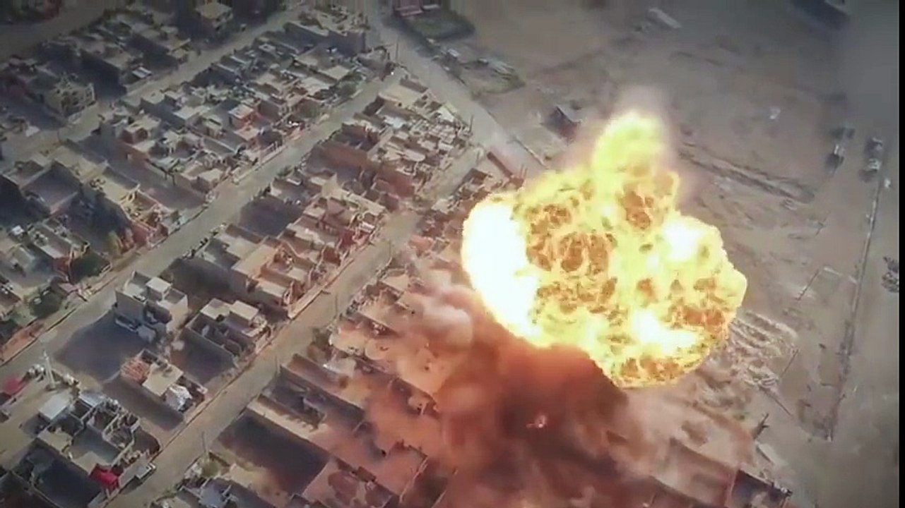Vidéo de véhicules suicides de Daech à Mossoul filmés par un drone