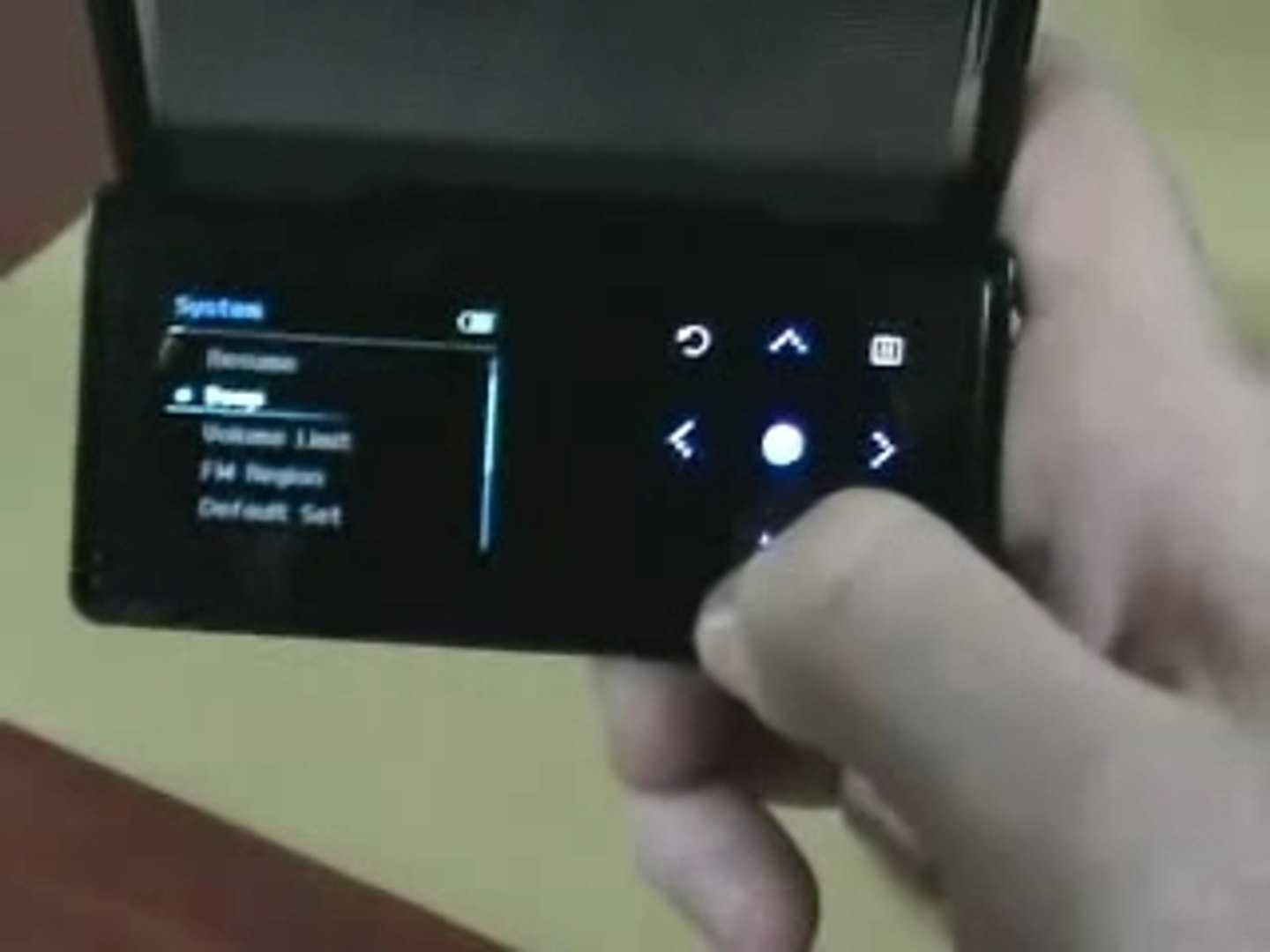 Samsung YP-K5 MP3 Mini Boombox Pt.2 - 동영상 Dailymotion